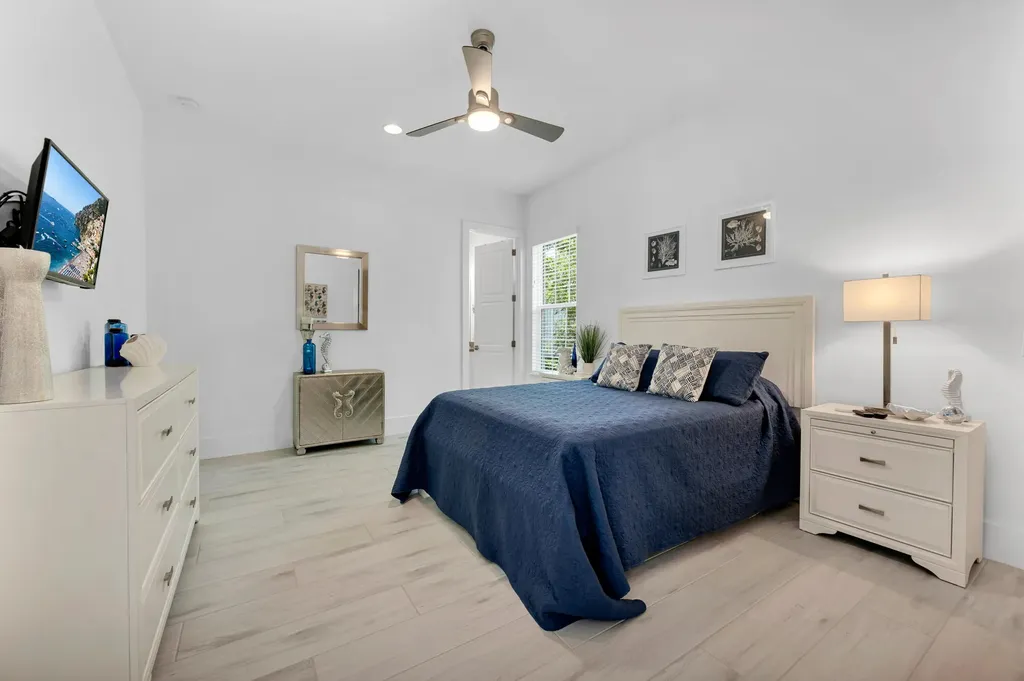 3225 Cotuit Court Naples FL 34114