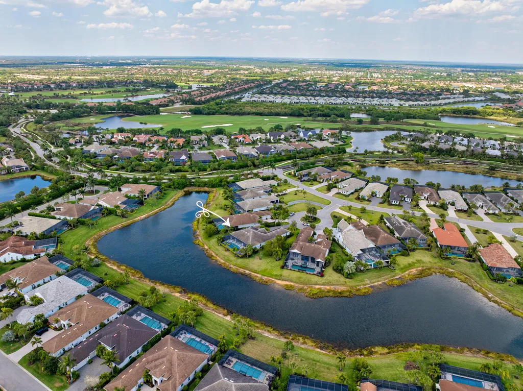 3225 Cotuit Court Naples FL 34114