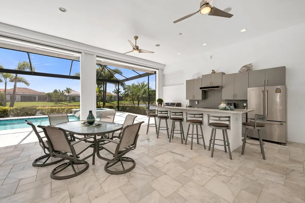 3225 Cotuit Court Naples FL 34114