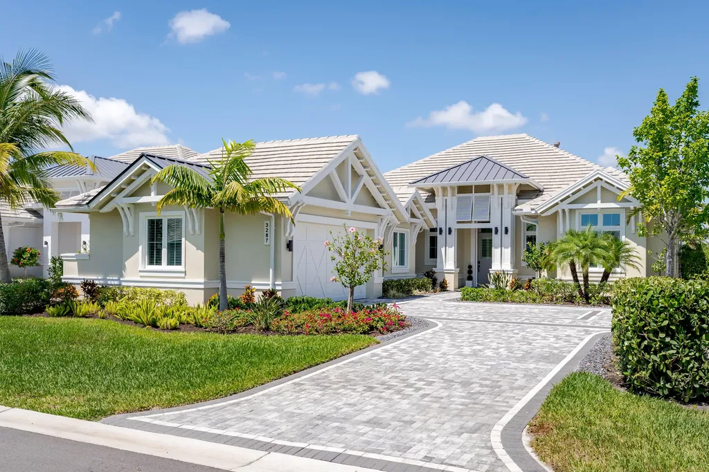 3287 Kumamoto Lane Naples FL 34114