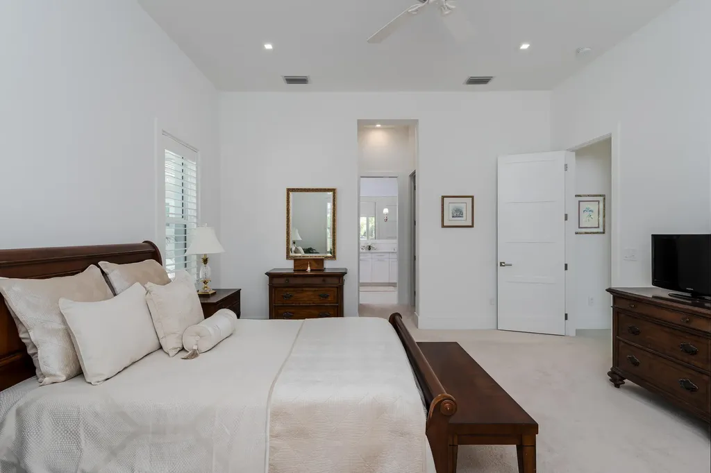3287 Kumamoto Lane Naples FL 34114