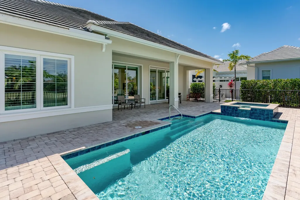 3287 Kumamoto Lane Naples FL 34114
