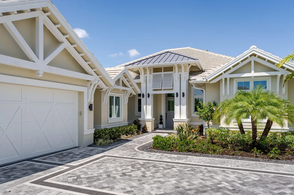 3287 Kumamoto Lane Naples FL 34114