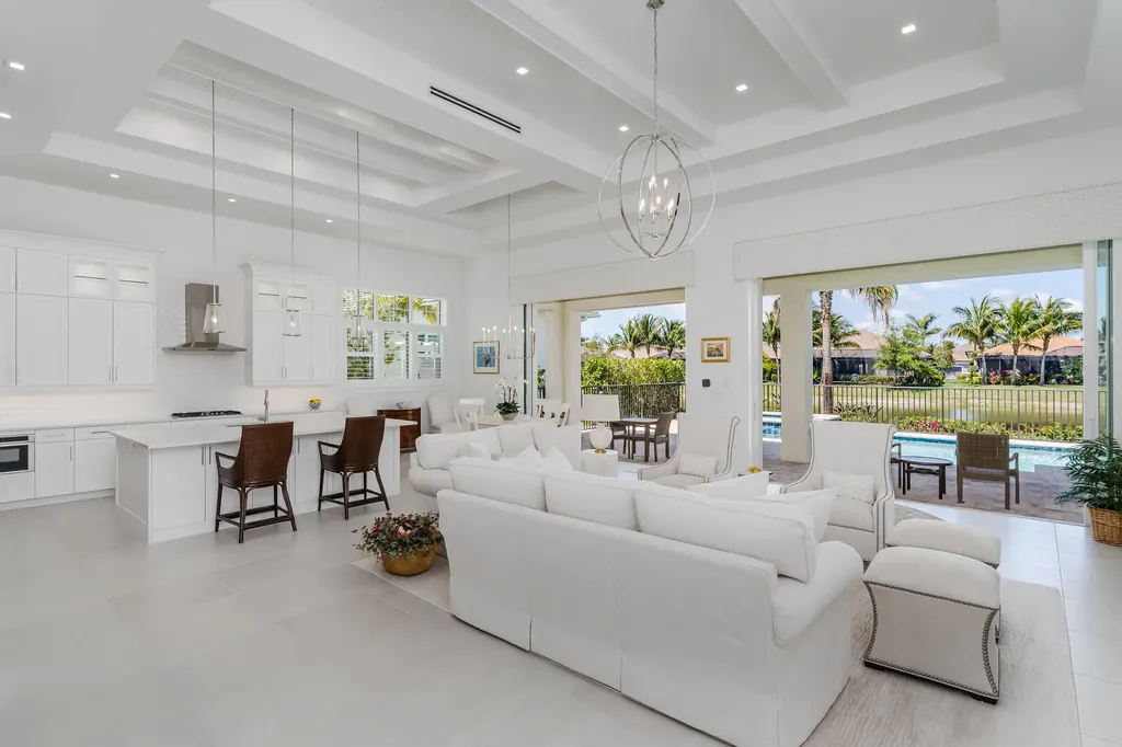 3287 Kumamoto Lane Naples FL 34114