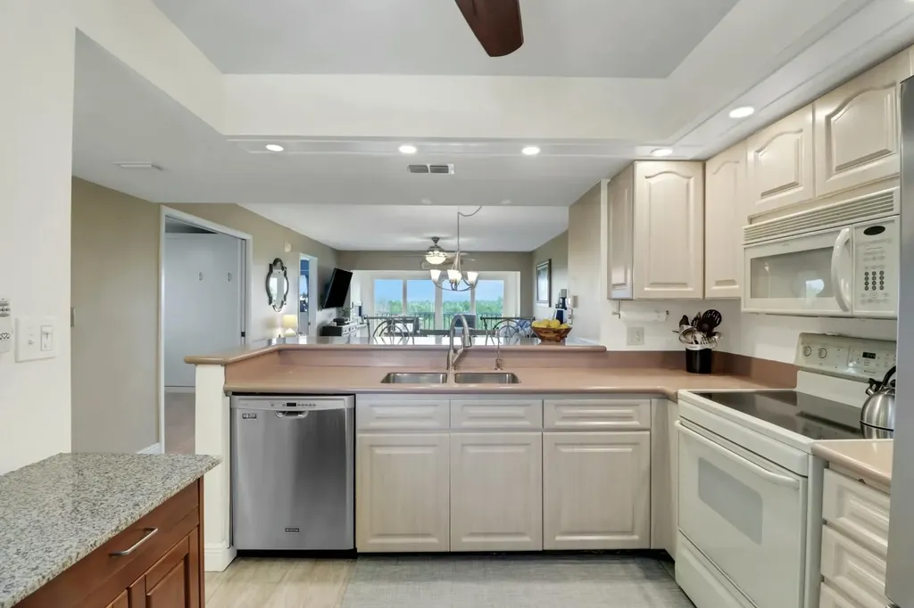 200 Stevens Landing Marco Island FL 34145