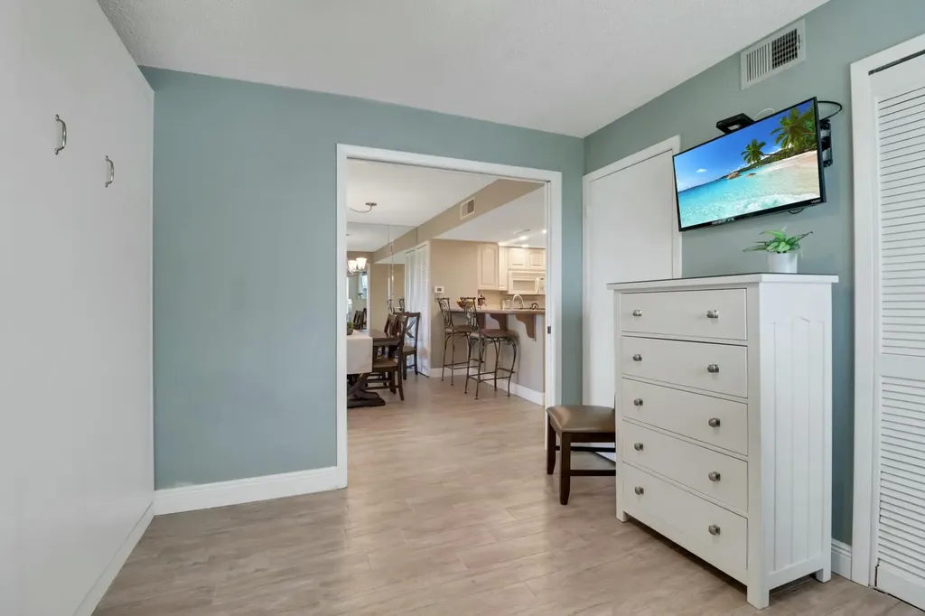 200 Stevens Landing Marco Island FL 34145