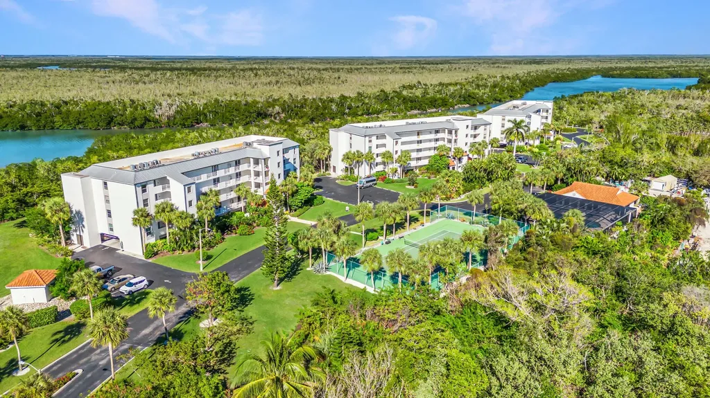 200 Stevens Landing Marco Island FL 34145