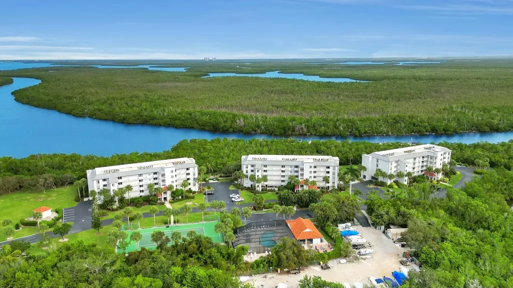 200 Stevens Landing Marco Island FL 34145