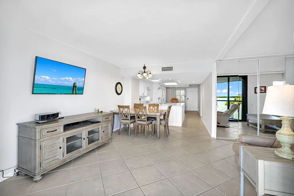 1085 Bald Eagle Drive Marco Island FL 34145