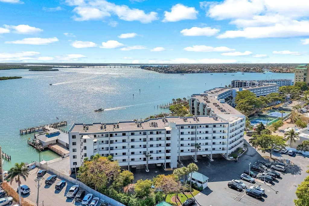 1085 Bald Eagle Drive Marco Island FL 34145