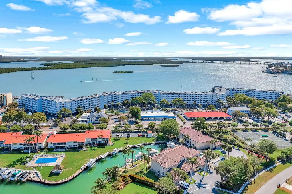 1085 Bald Eagle Drive Marco Island FL 34145