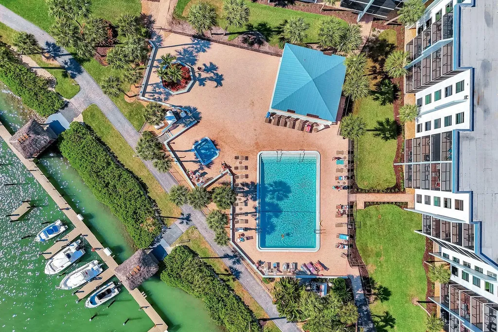 1085 Bald Eagle Drive Marco Island FL 34145