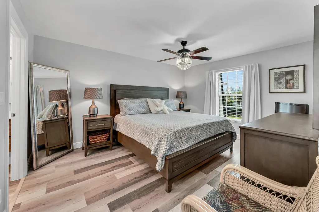 4200 Belair Lane Naples FL 34103