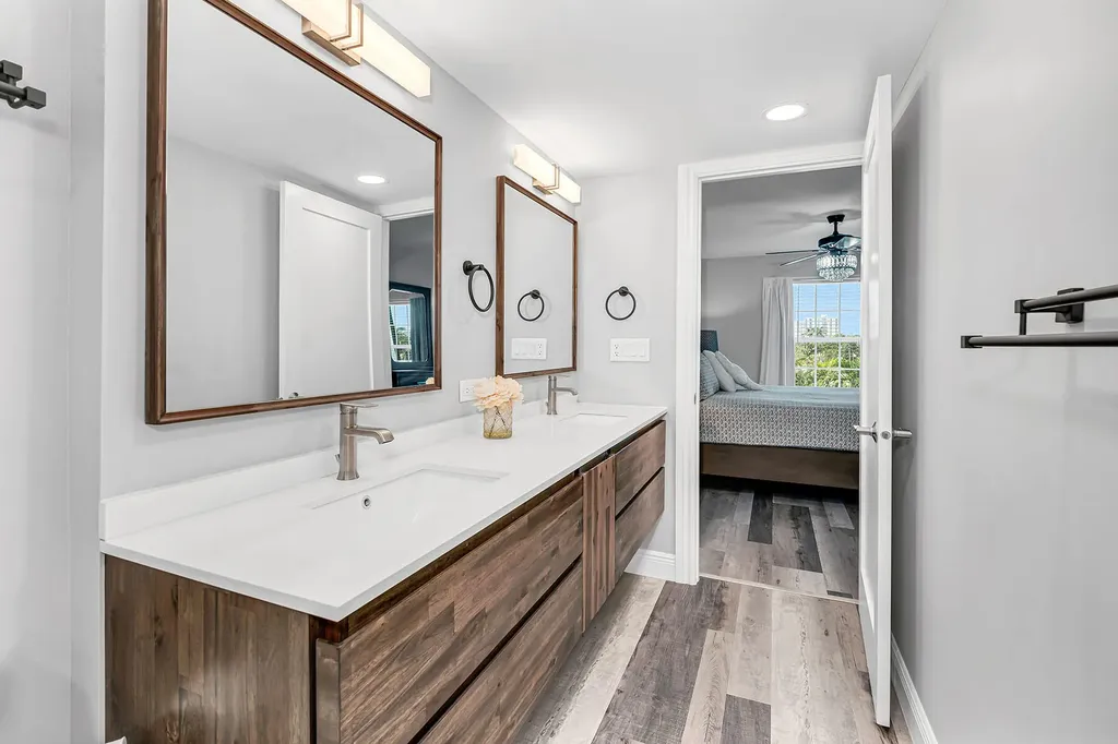 4200 Belair Lane Naples FL 34103