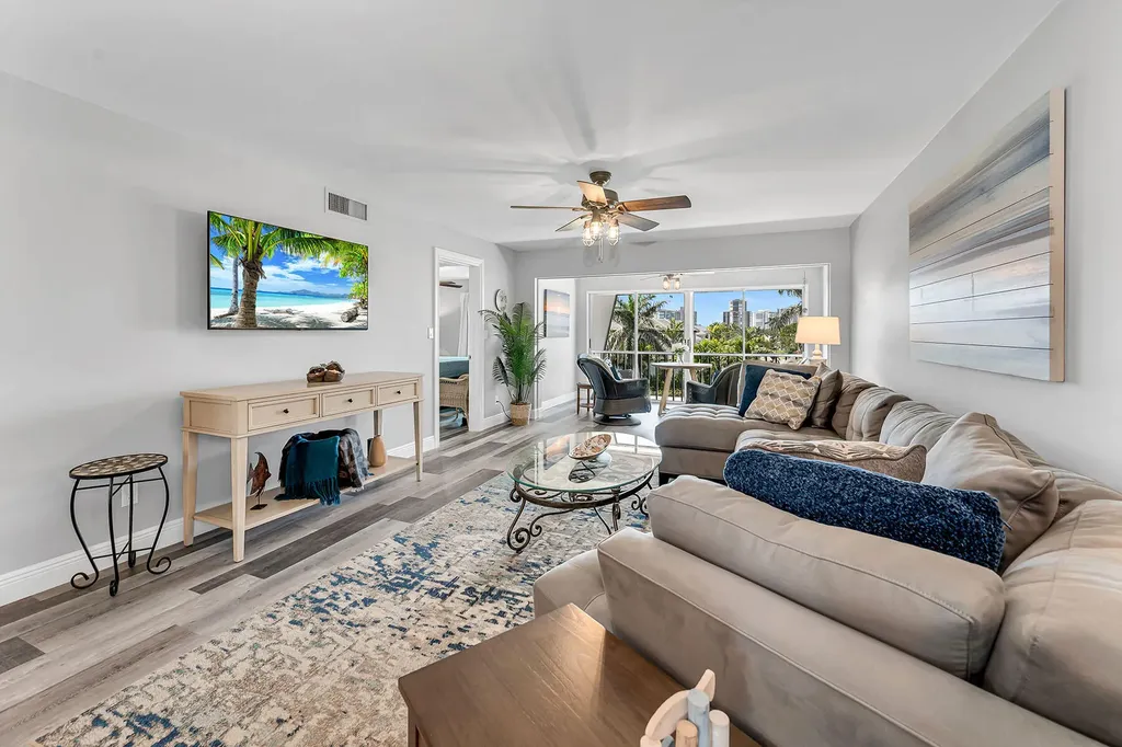 4200 Belair Lane Naples FL 34103