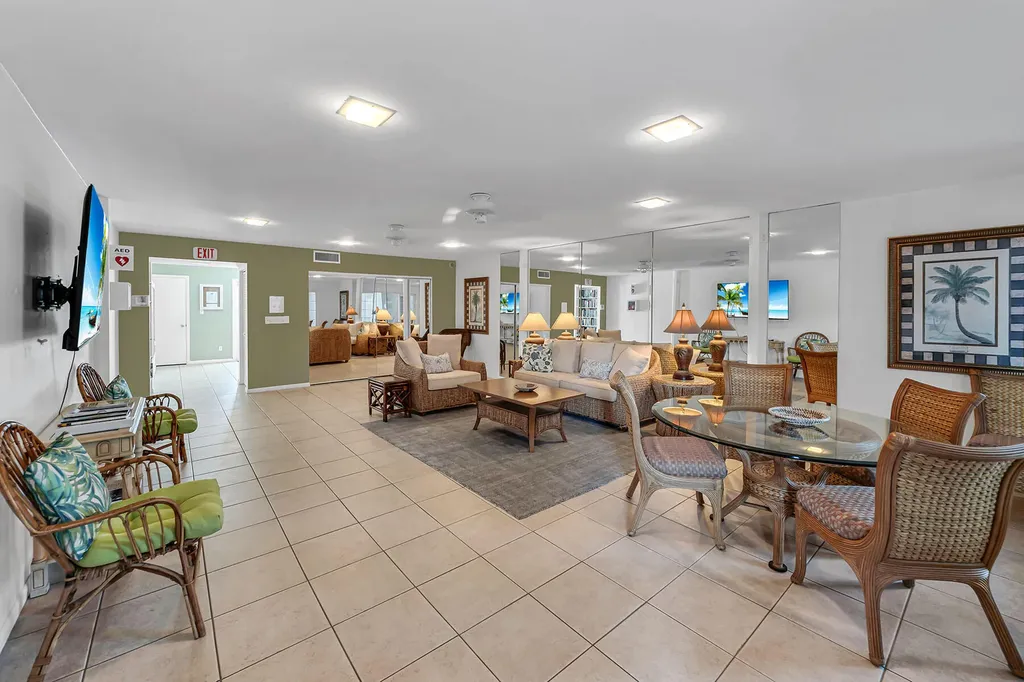 4200 Belair Lane Naples FL 34103