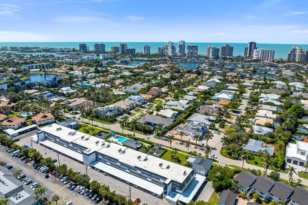 4200 Belair Lane Naples FL 34103