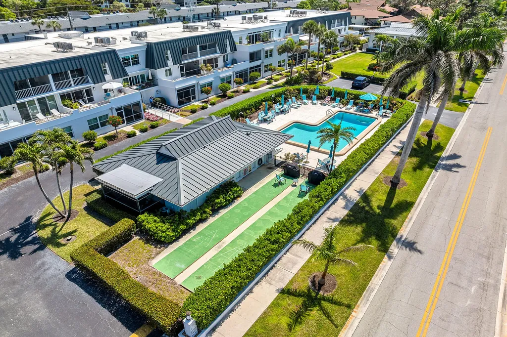 4200 Belair Lane Naples FL 34103