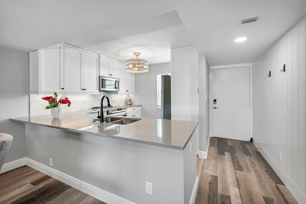 4200 Belair Lane Naples FL 34103