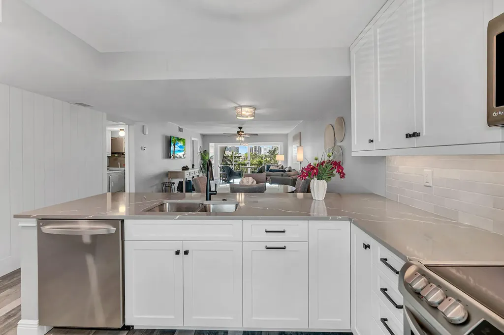 4200 Belair Lane Naples FL 34103