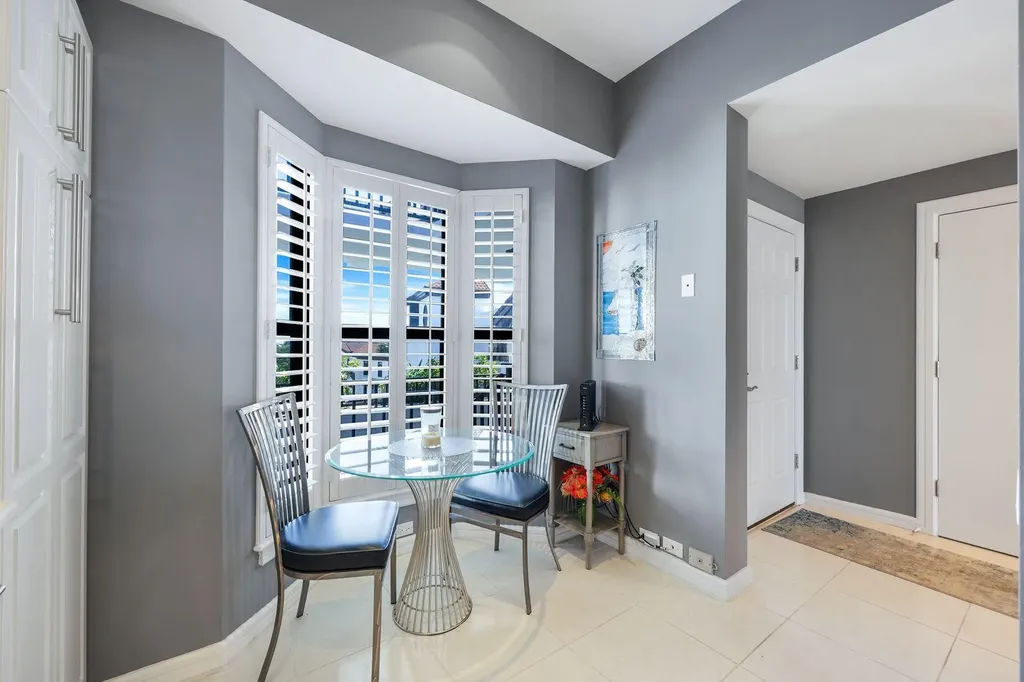 642 La Peninsula Boulevard Naples FL 34113