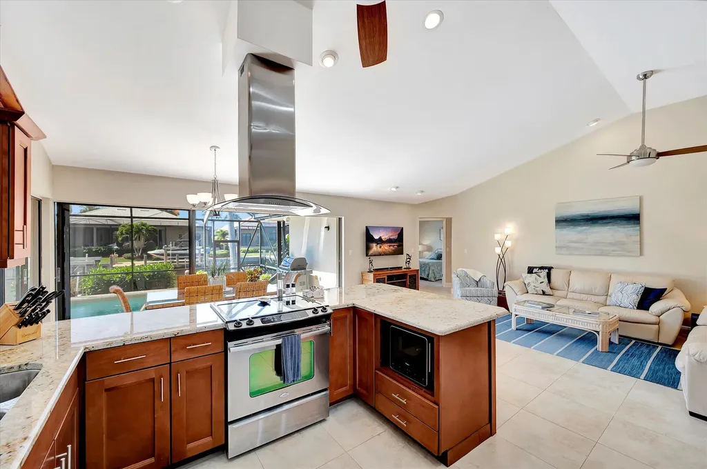 1539 Buccaneer Court Marco Island FL 34145