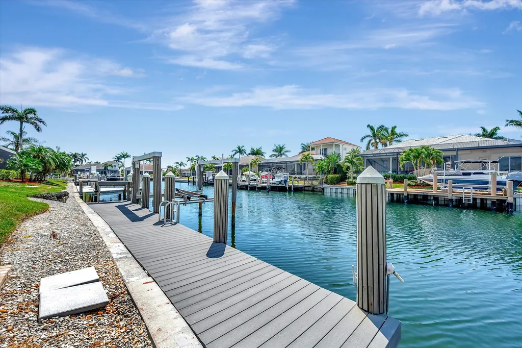 1539 Buccaneer Court Marco Island FL 34145