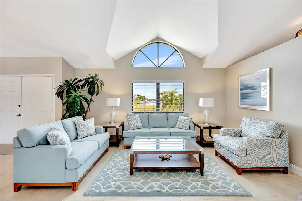 1539 Buccaneer Court Marco Island FL 34145