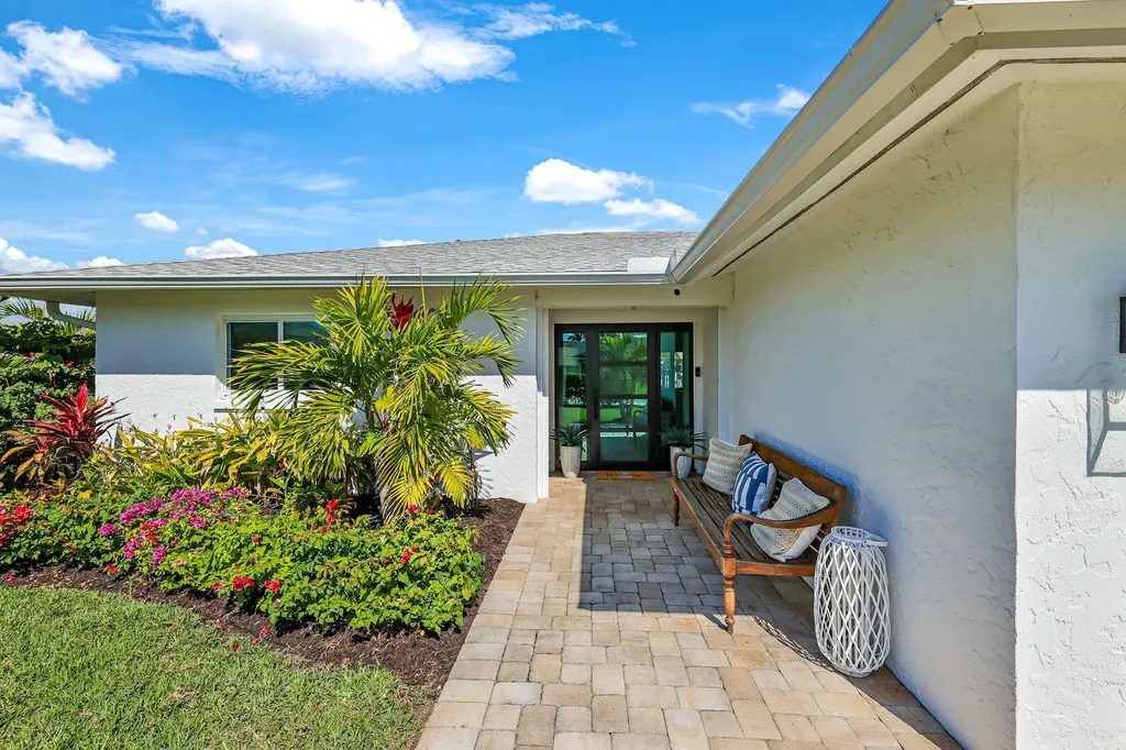 139 Trinidad Street Naples FL 34113