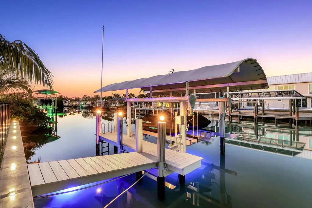 139 Trinidad Street Naples FL 34113