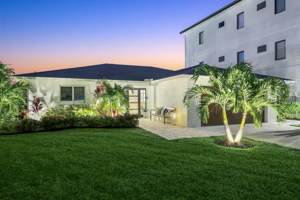 139 Trinidad Street Naples FL 34113