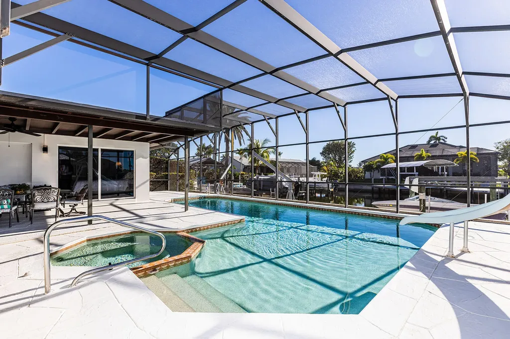 828 N Barfield Drive Marco Island FL 34145