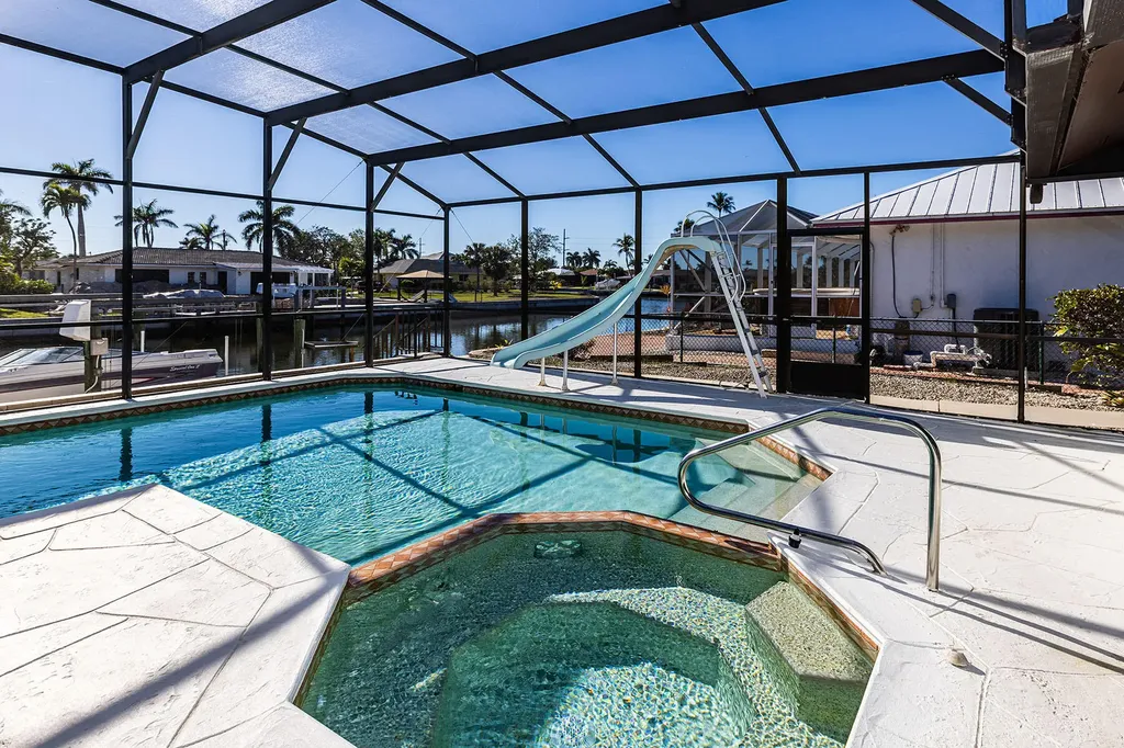 828 N Barfield Drive Marco Island FL 34145