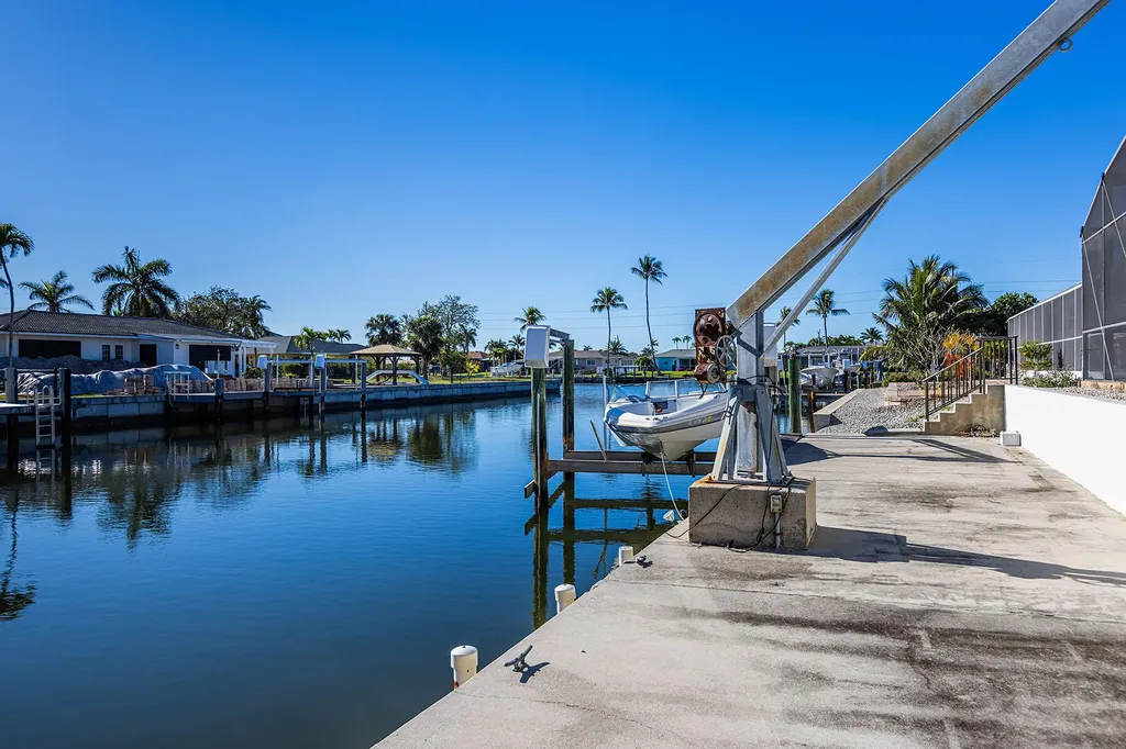 828 N Barfield Drive Marco Island FL 34145