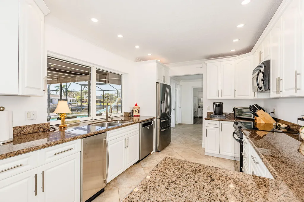 828 N Barfield Drive Marco Island FL 34145