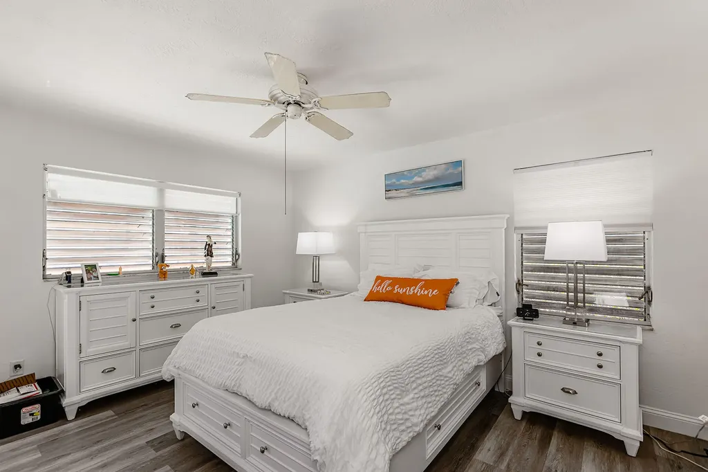 828 N Barfield Drive Marco Island FL 34145