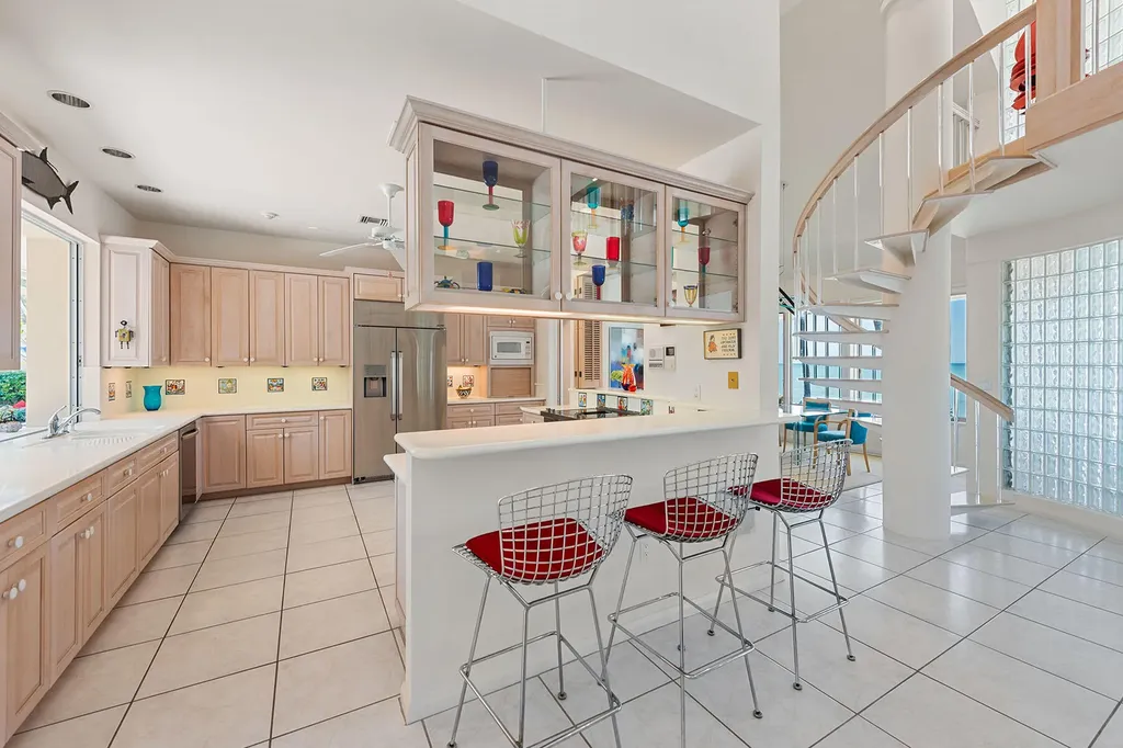 30 3rd Avenue S Naples FL 34102