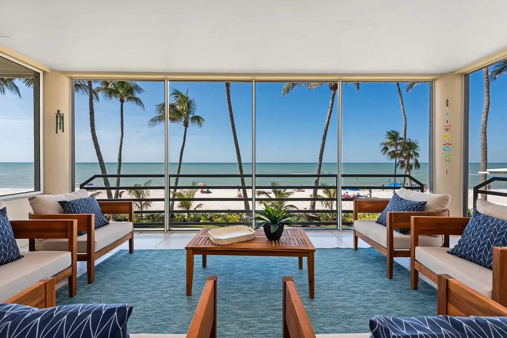 30 3rd Avenue S Naples FL 34102