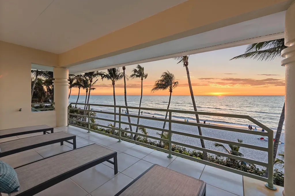 30 3rd Avenue S Naples FL 34102