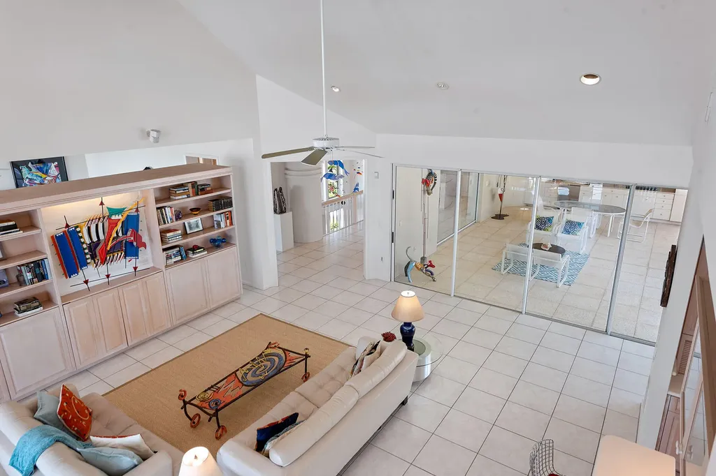 30 3rd Avenue S Naples FL 34102