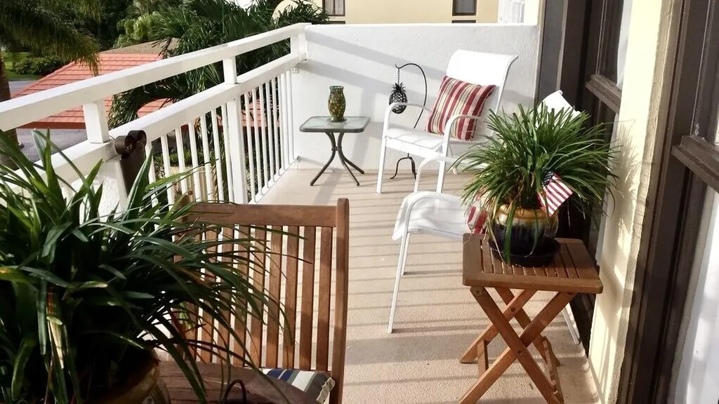 180 Seaview Court Marco Island FL 34145