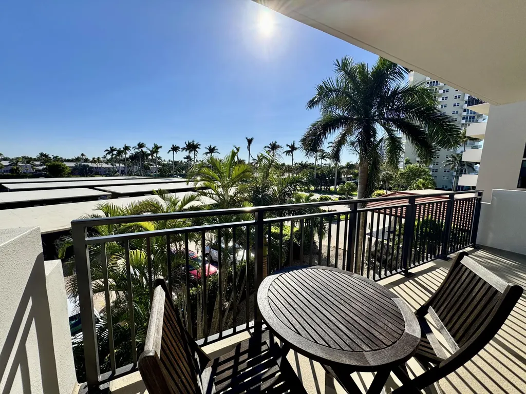 180 Seaview Court Marco Island FL 34145