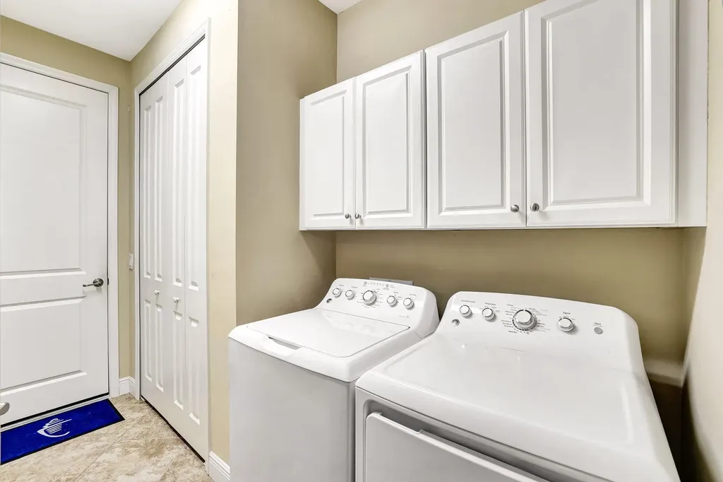 14531 Manchester Naples FL 34114