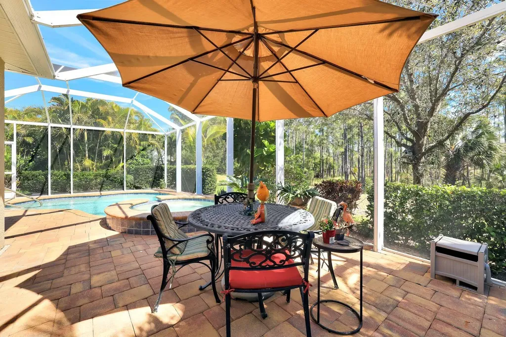 14531 Manchester Naples FL 34114