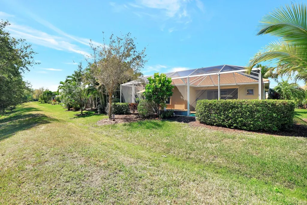 14531 Manchester Naples FL 34114