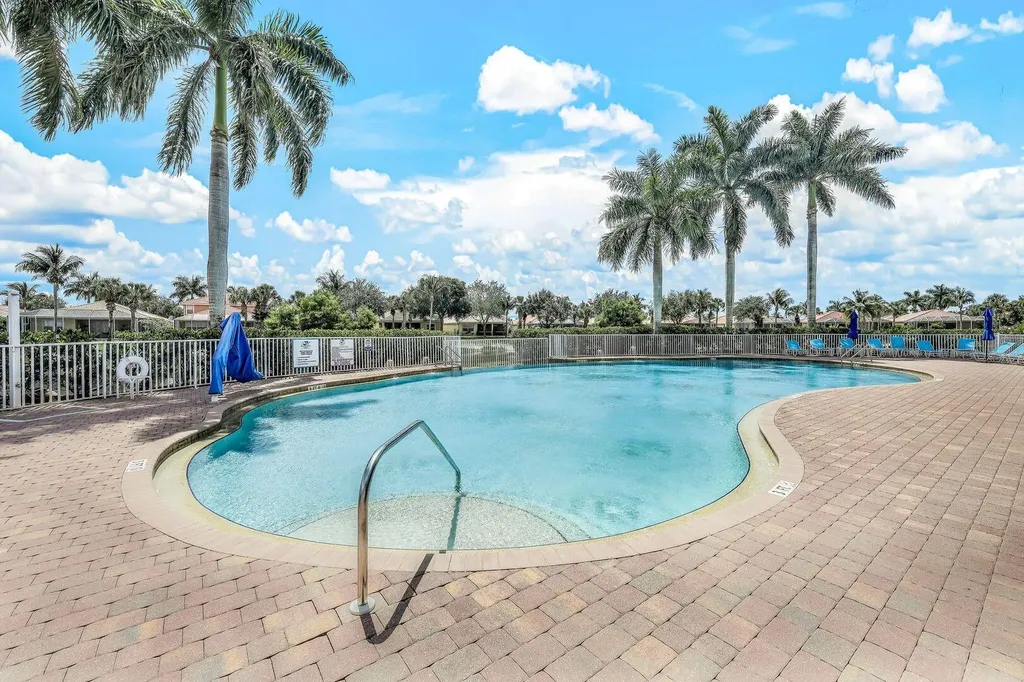 14531 Manchester Naples FL 34114