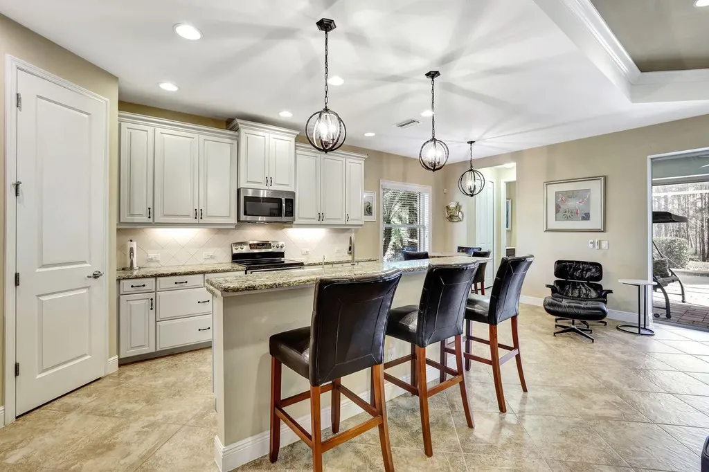 14531 Manchester Naples FL 34114