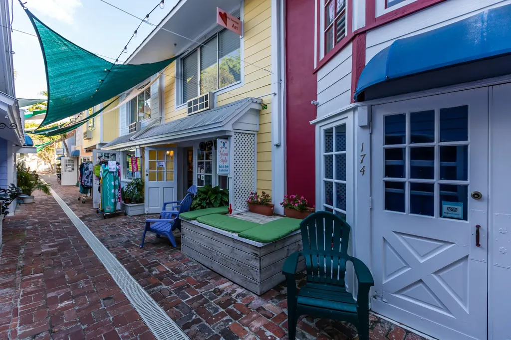 1709 Wavecrest Court Marco Island FL 34145