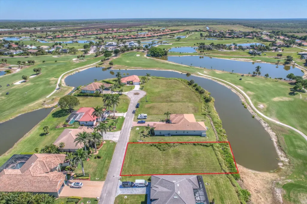 18024 Greenwood Drive Naples FL 34114