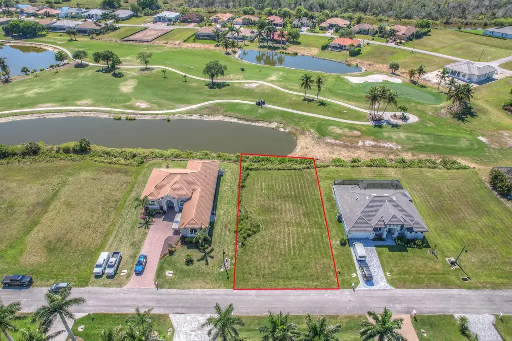 18024 Greenwood Drive Naples FL 34114